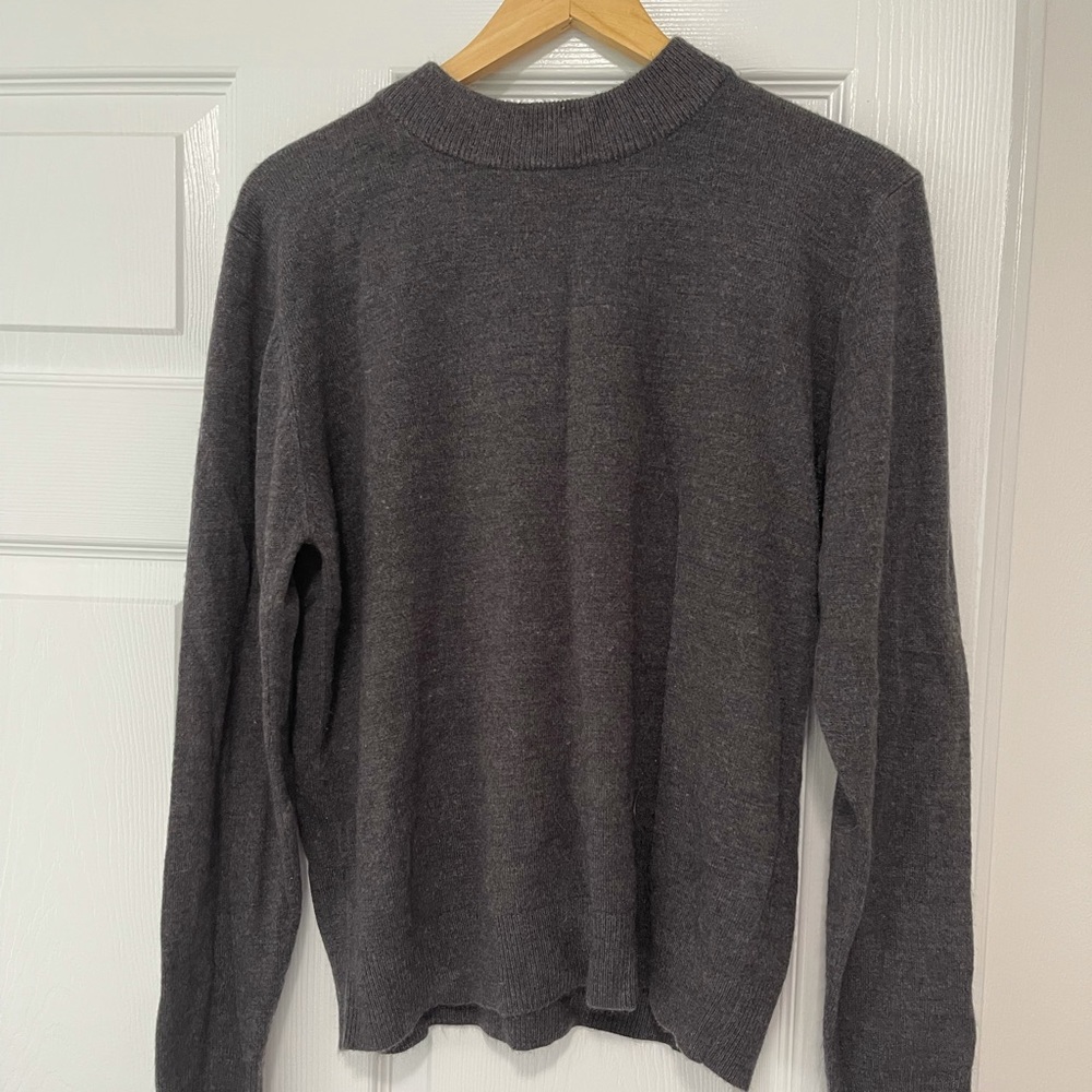 Sag Harbor Gray Wool Sweater Crewneck